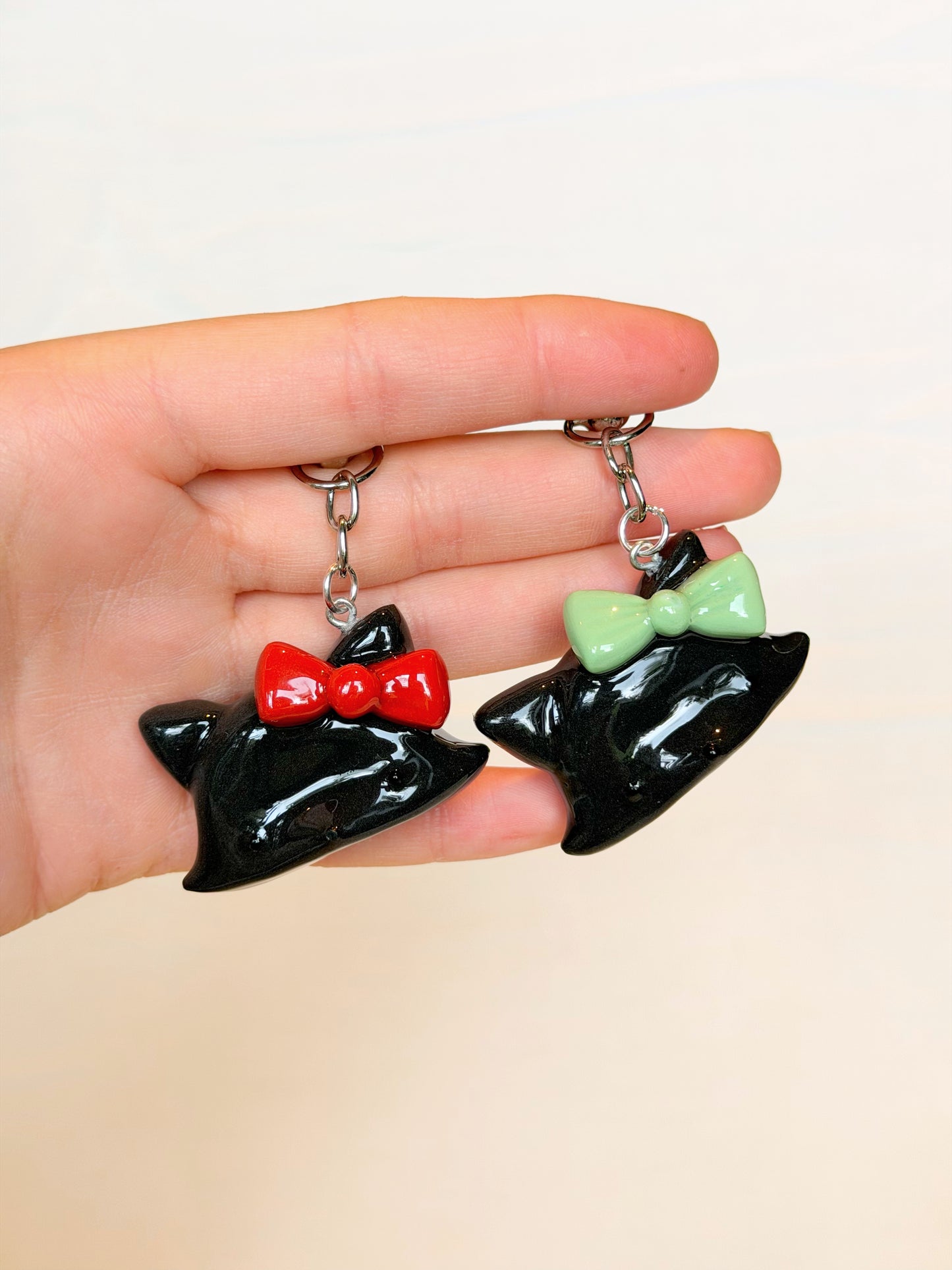 Cat with bow Keychain